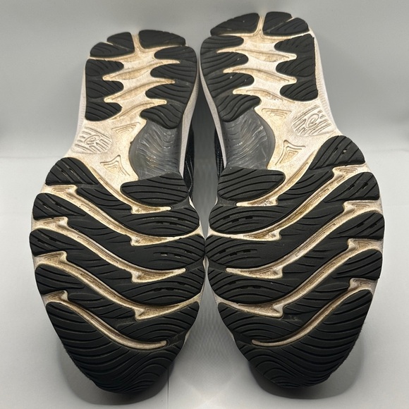 ASICS | Gel-Nimbus 23 - Size 8.5 - Picture 4 of 7